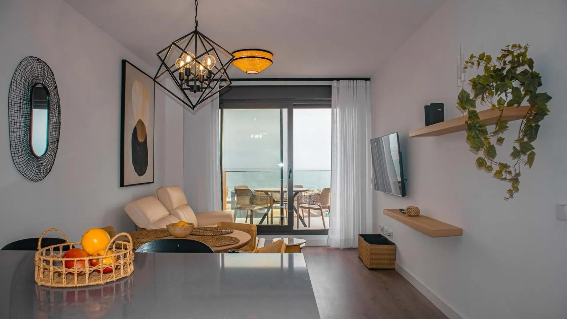 Seaside Serenity Apartment Torre Del Mar